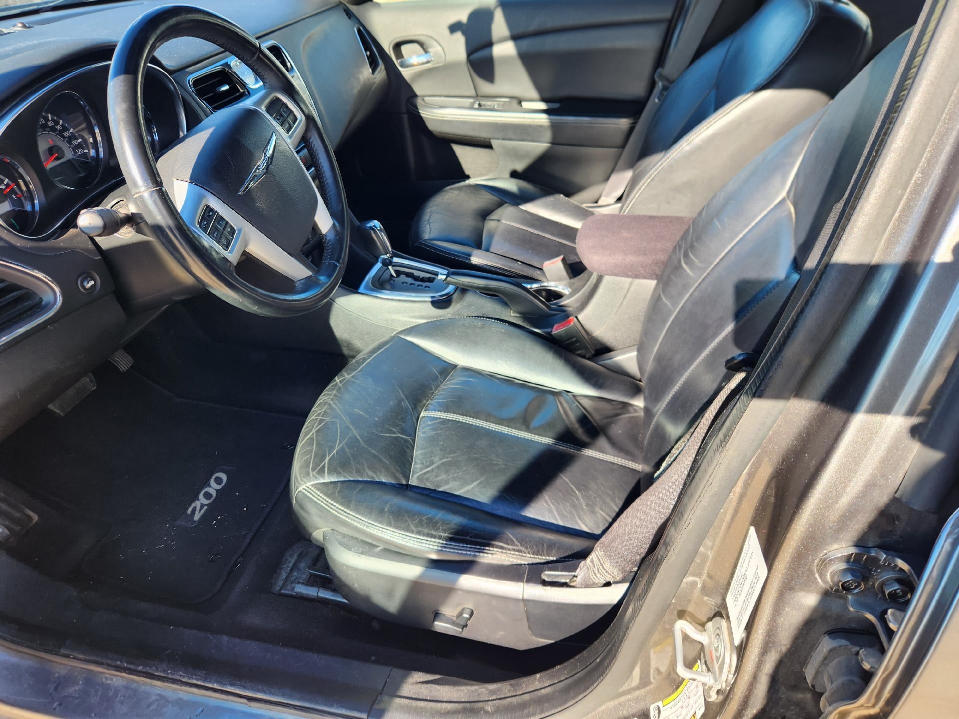 2013 Chrysler 200 Limited