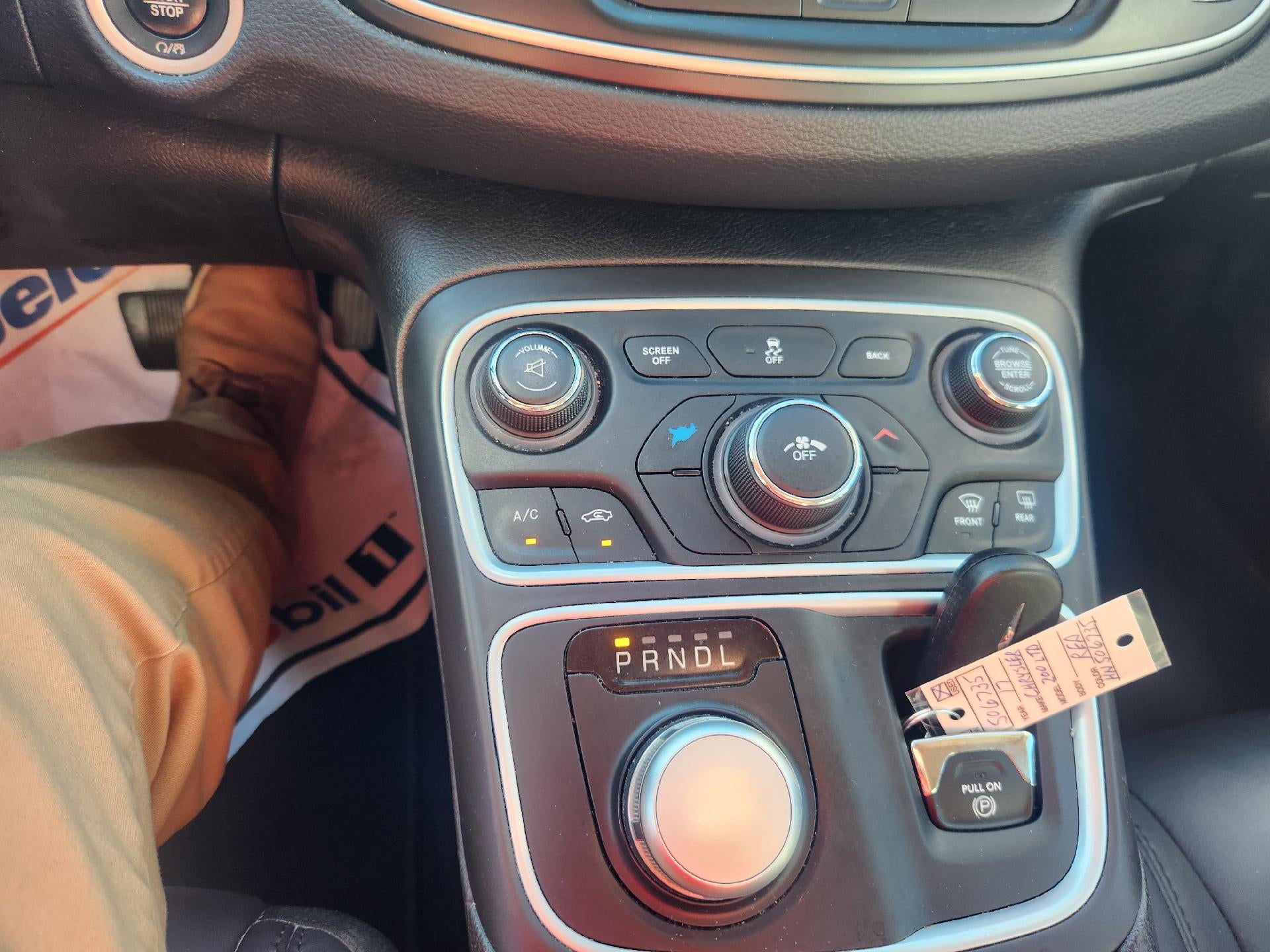 2017 Chrysler 200 Limited Platinum