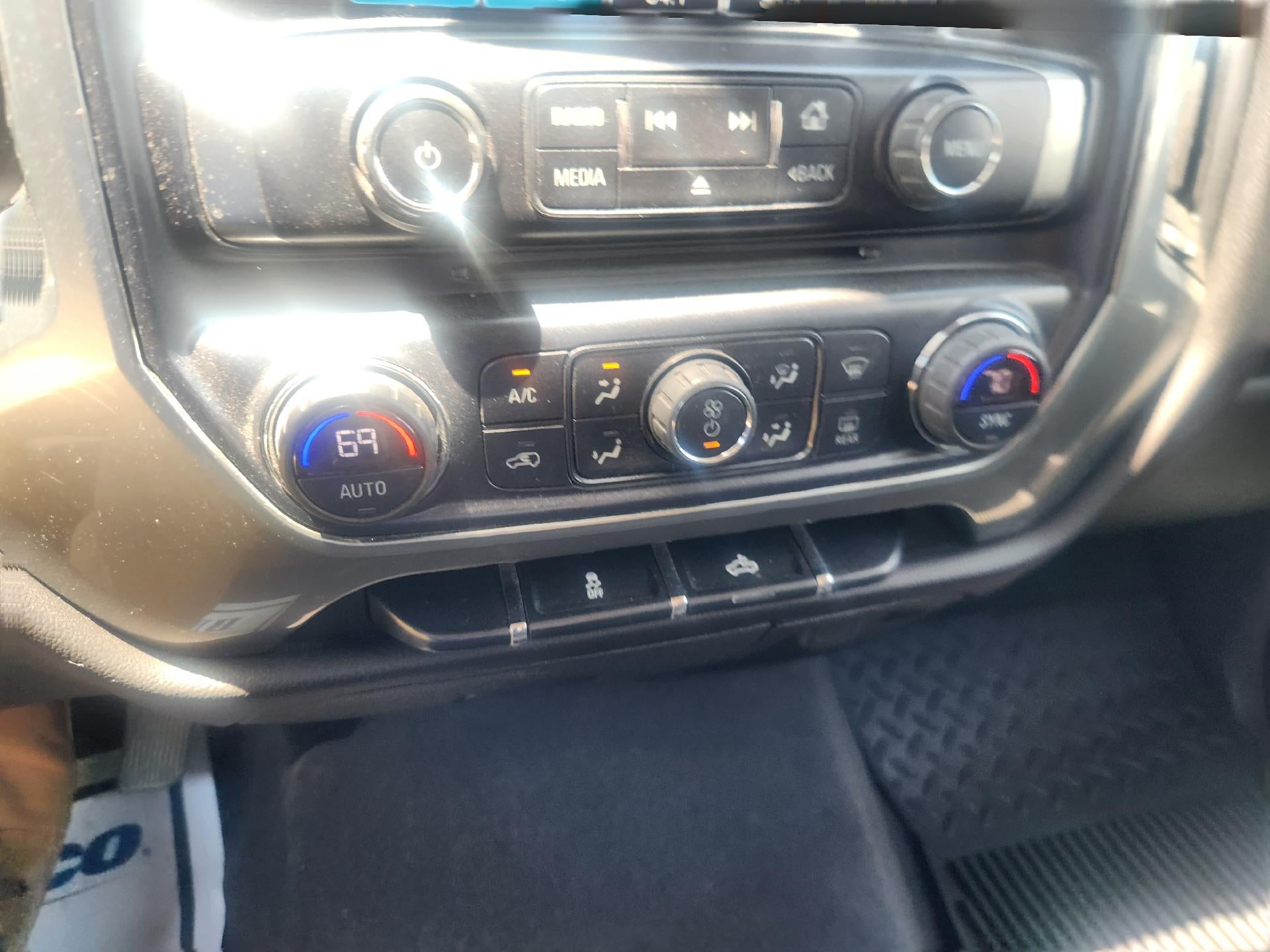 2019 Chevrolet Silverado LD LT