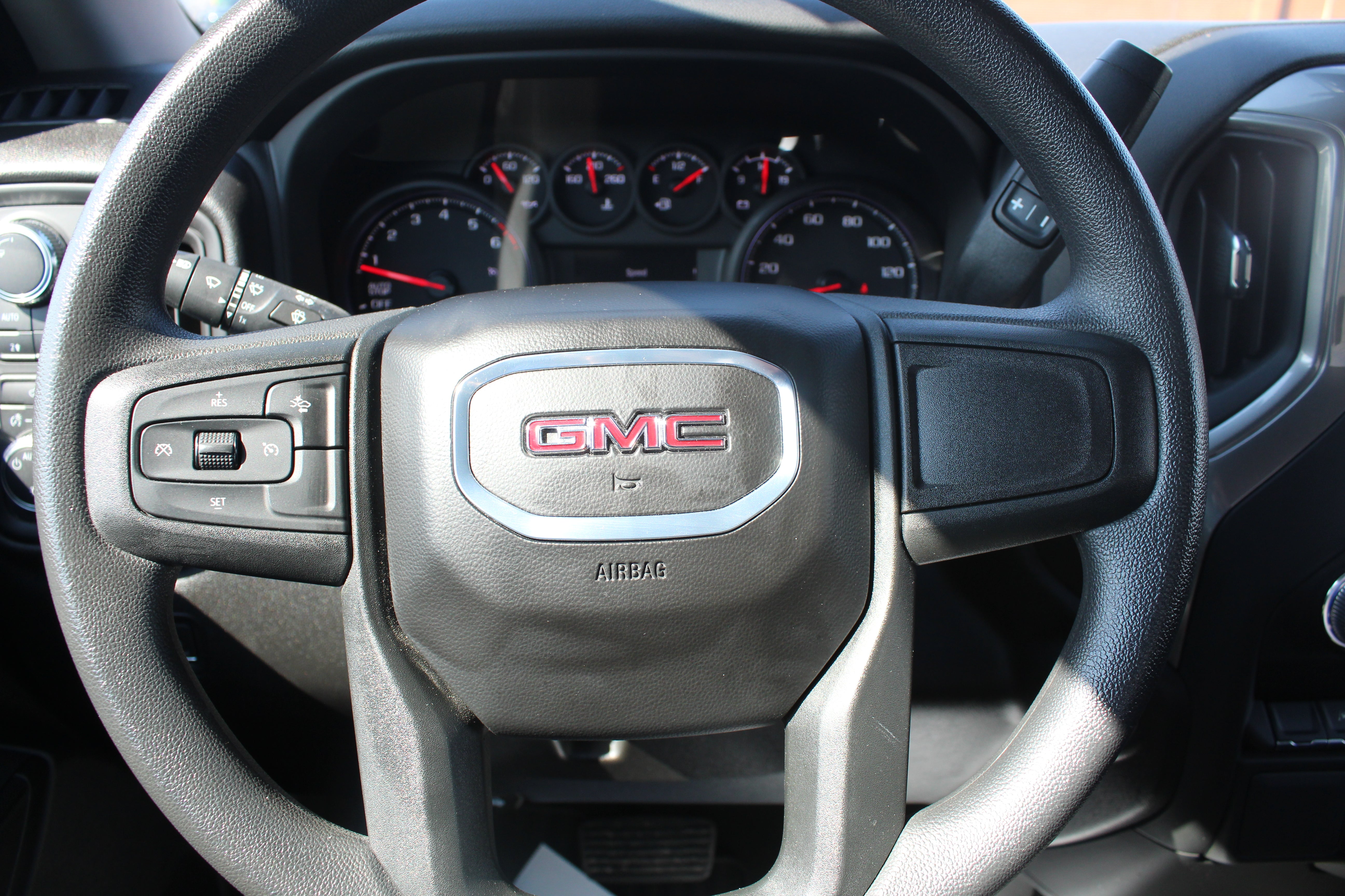 2024 GMC Sierra 1500 Pro