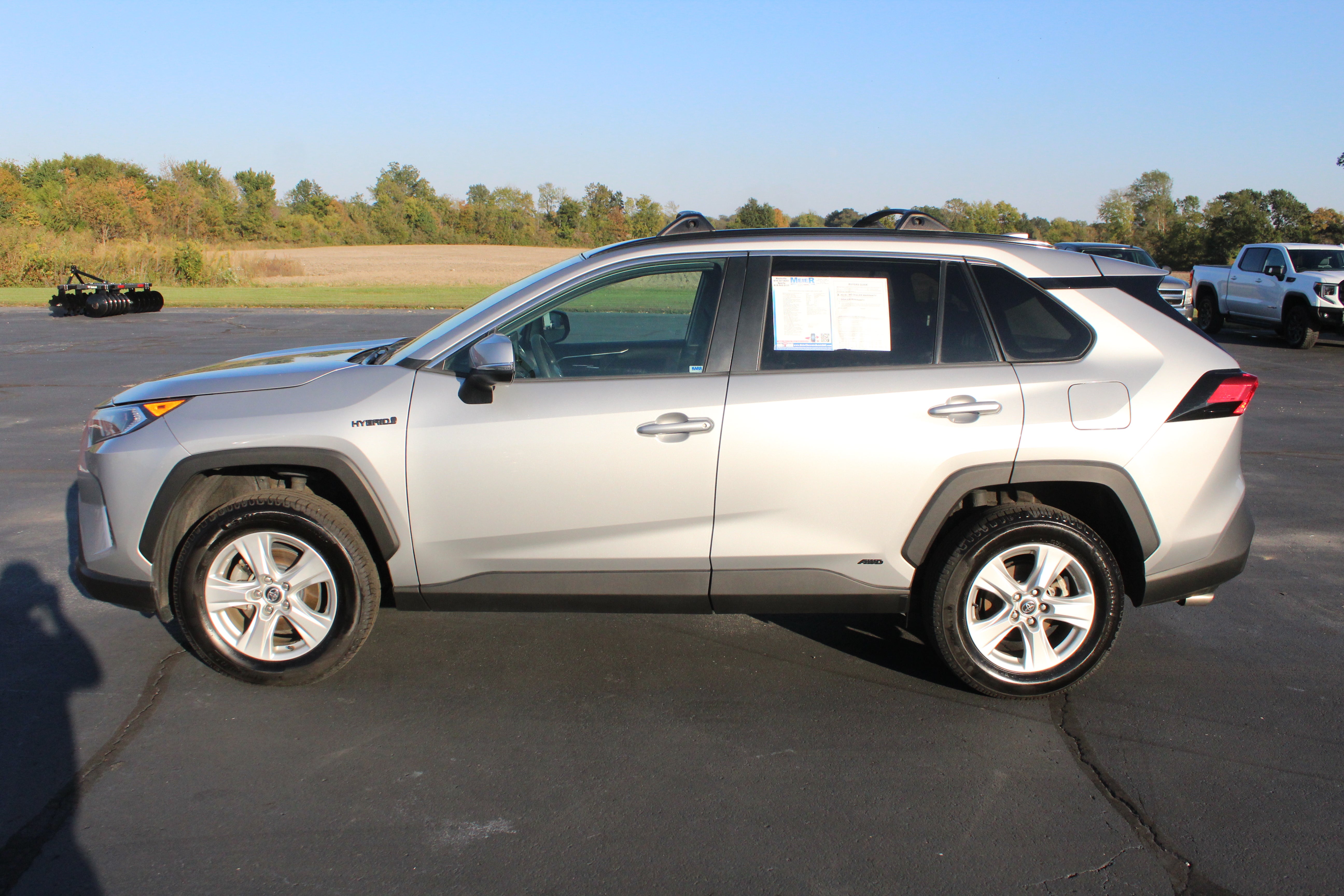 2020 Toyota RAV4 Hybrid XLE
