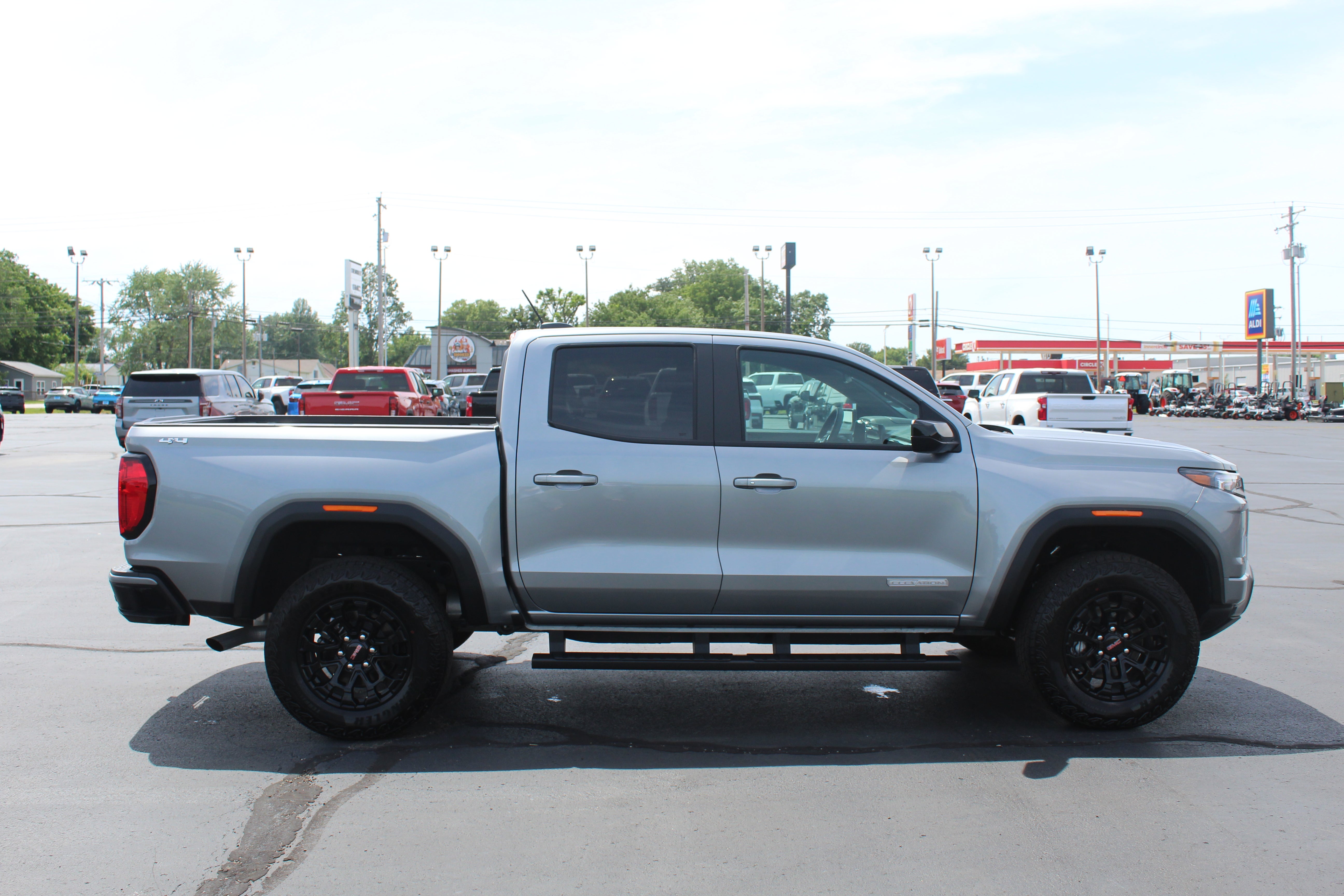2026 GMC Canyon Elevation
